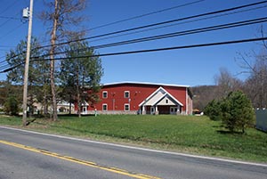  builds an office building in Modena