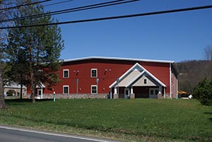  builds an office building in Modena